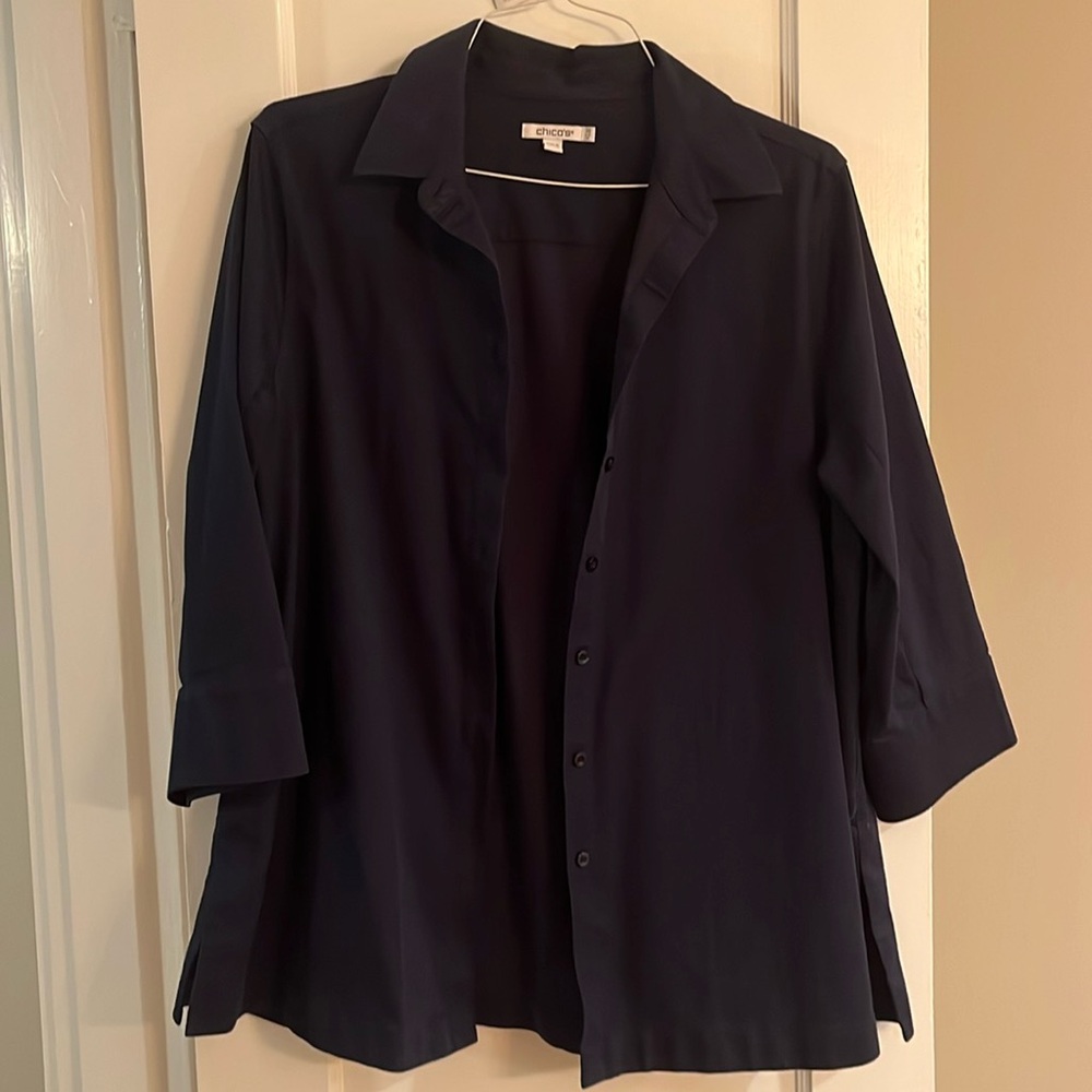 Like new Chico’s navy button down tunic size 2.5 or 14 wrinkle free
